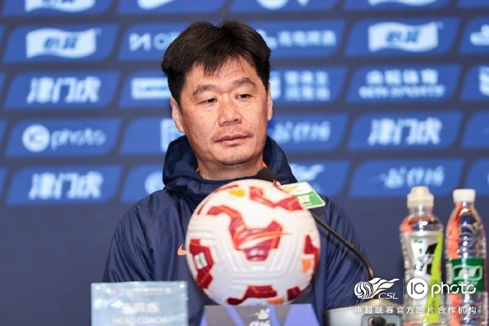 李霄鵬：希望明天比賽能打出一些新的東西，取得一個好的結果