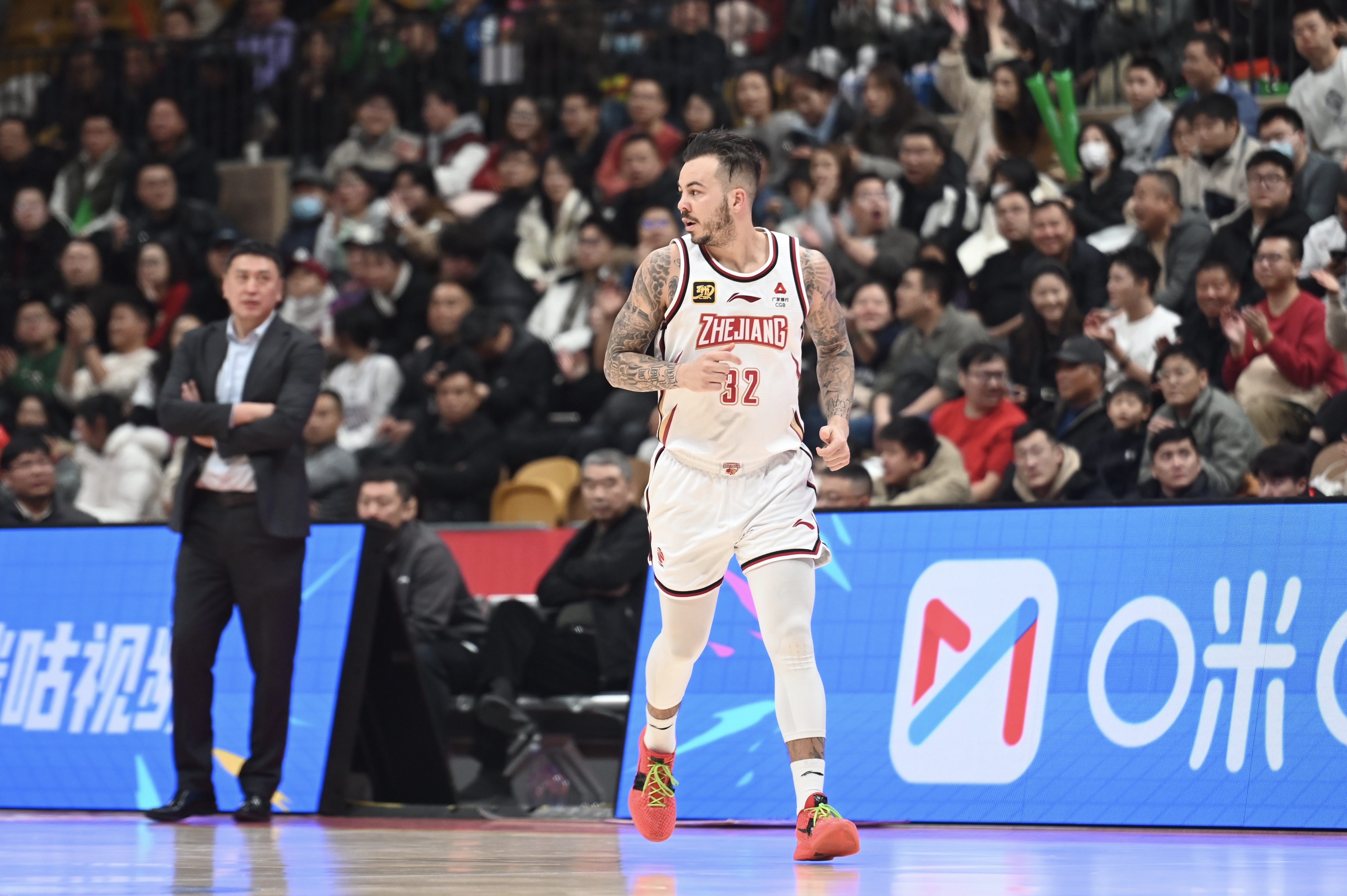 得分爆炸力！約克23中13得34分2板8助4斷 三分11中6
